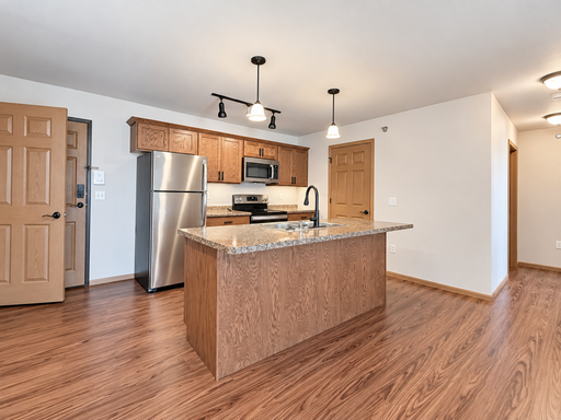 2 Bedroom / 1 Bath Apartment at The Sands Luxury Apartments – photo 1