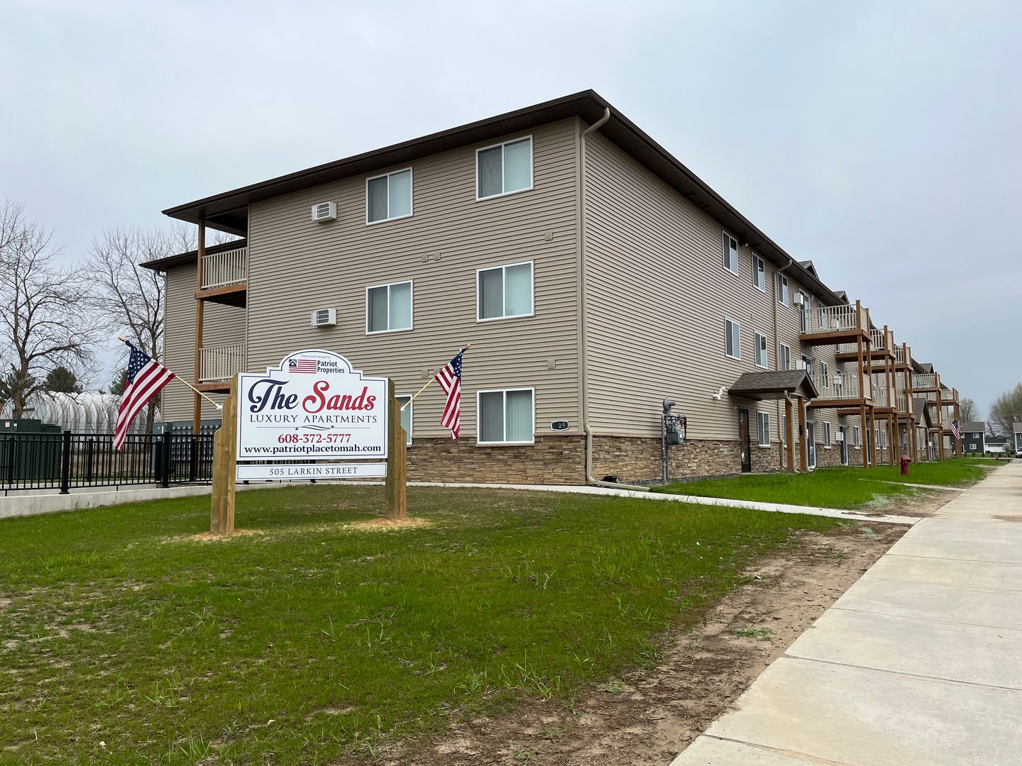 Tomah Apartment: 505 Larkin Street