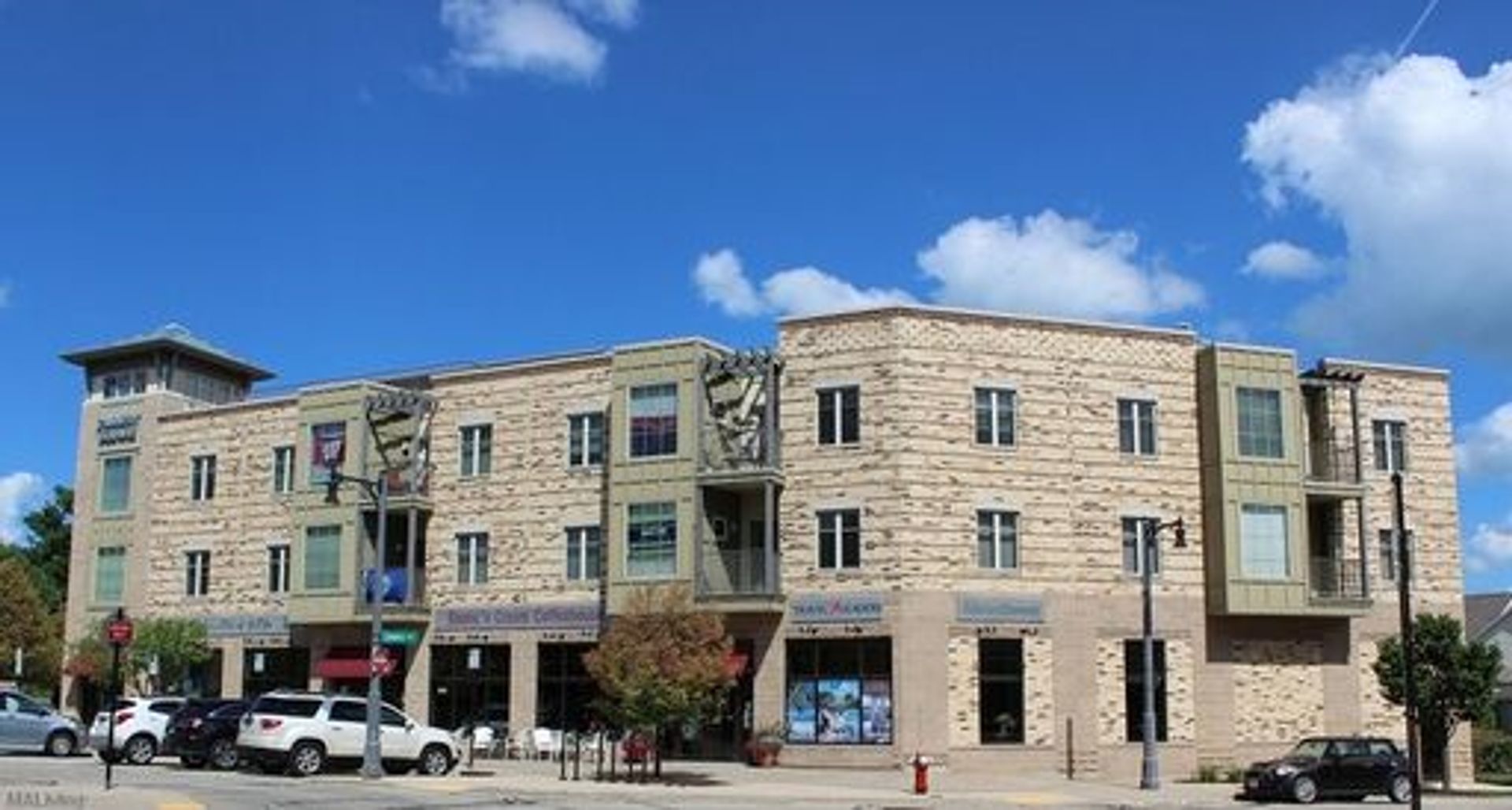 Sun Prairie Apartment: 155 Market St - 351 E Main Street
