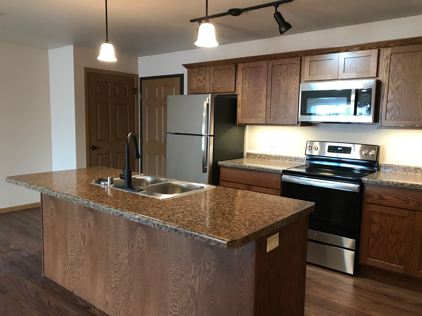 Tomah Apartment: 505 Larkin Street