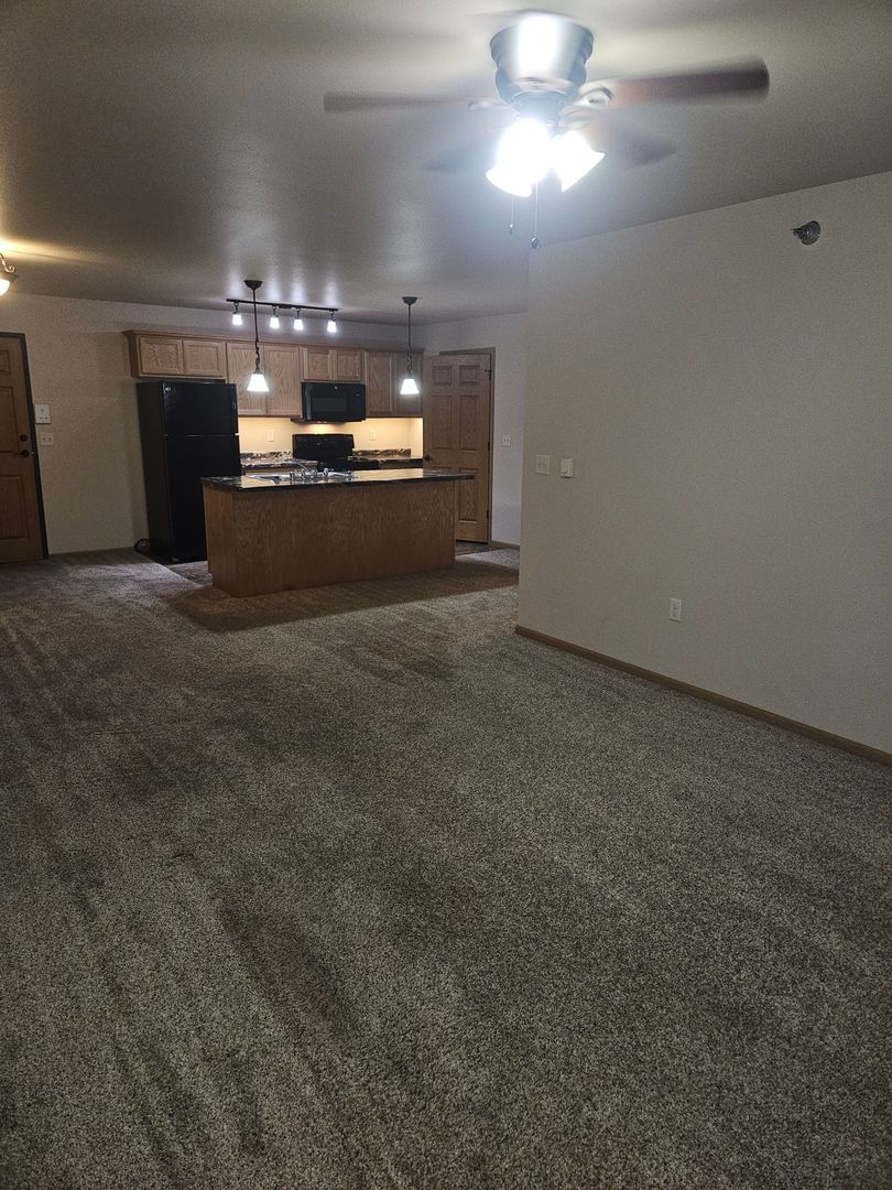 Tomah Apartment: 1010-1028 Berry Avenue