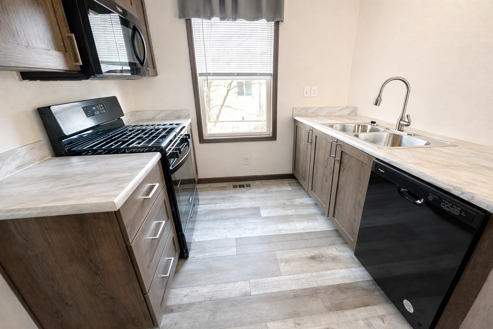 Baraboo Apartment: E12505 Cty Rd W