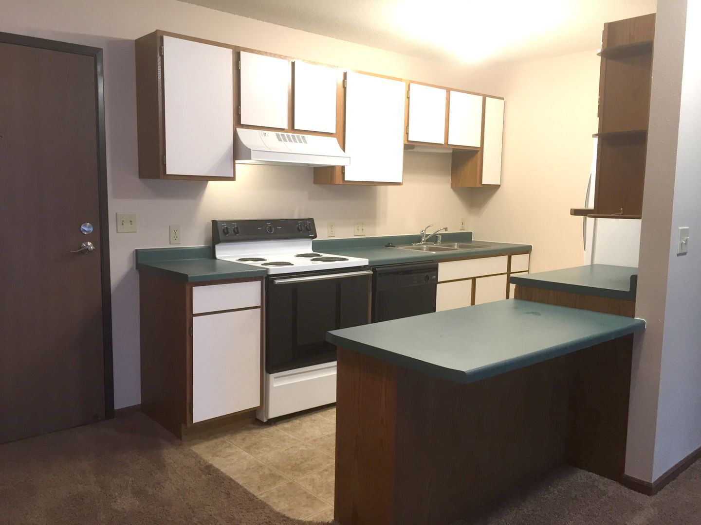 Tomah Apartment: 202-260 Murdock St