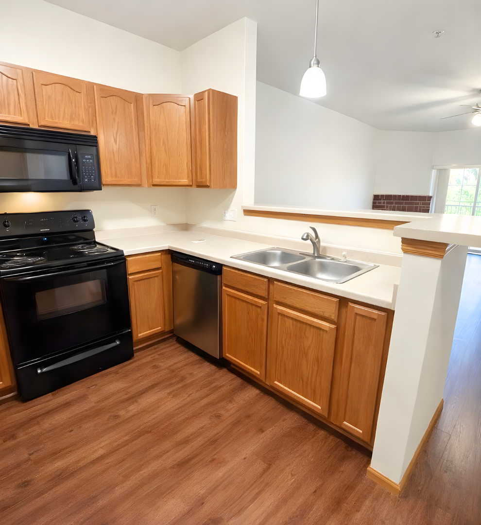 BARABOO Apartment: 915 ELLIS Avenue