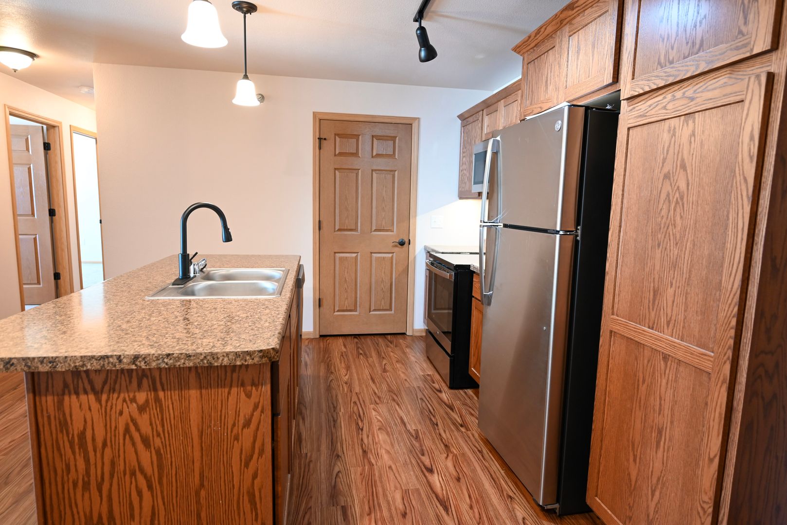 Tomah Apartment: 1010-1028 Berry Avenue