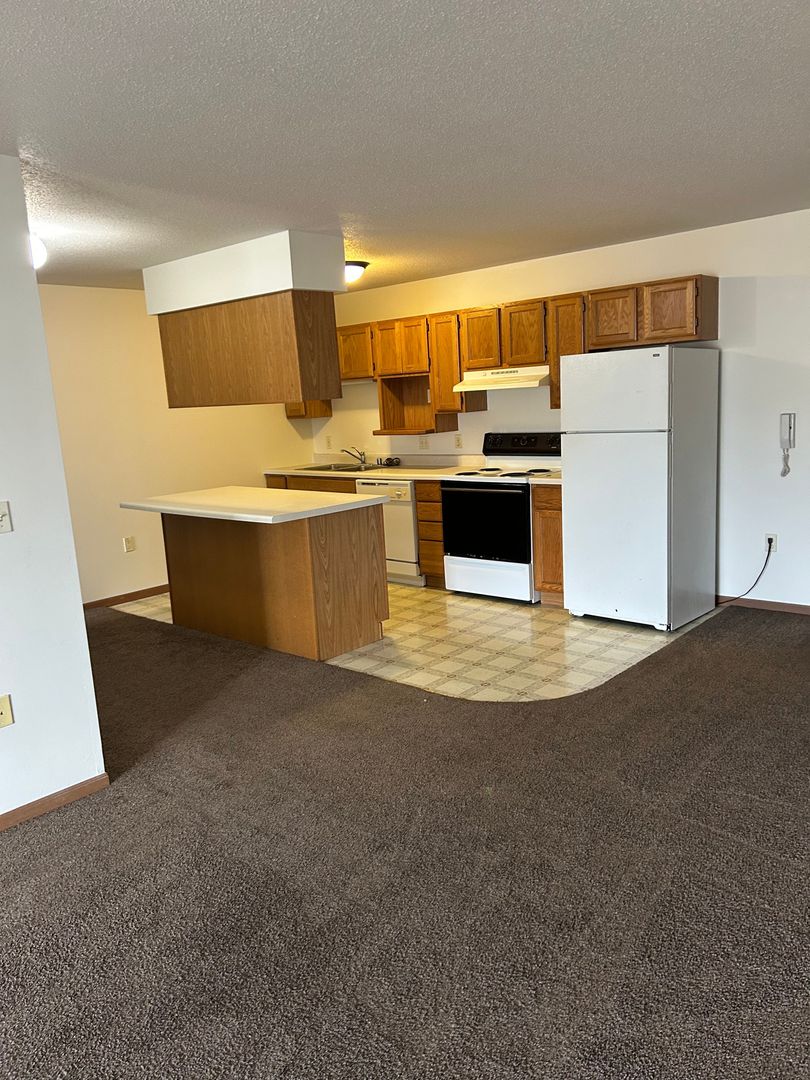 Tomah Apartment: 1001 Grandview Avenue