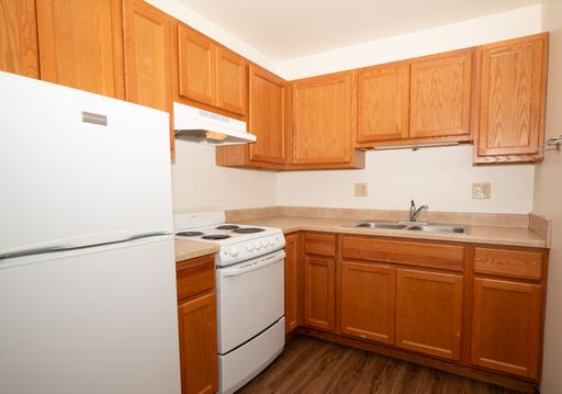 2 Bedroom / 1 Bath Apartment at Freedom Ring Apartments – photo 1