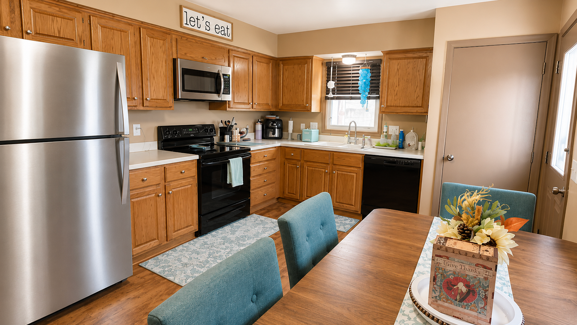 Waterford Apartment: 412 N. 6th St.