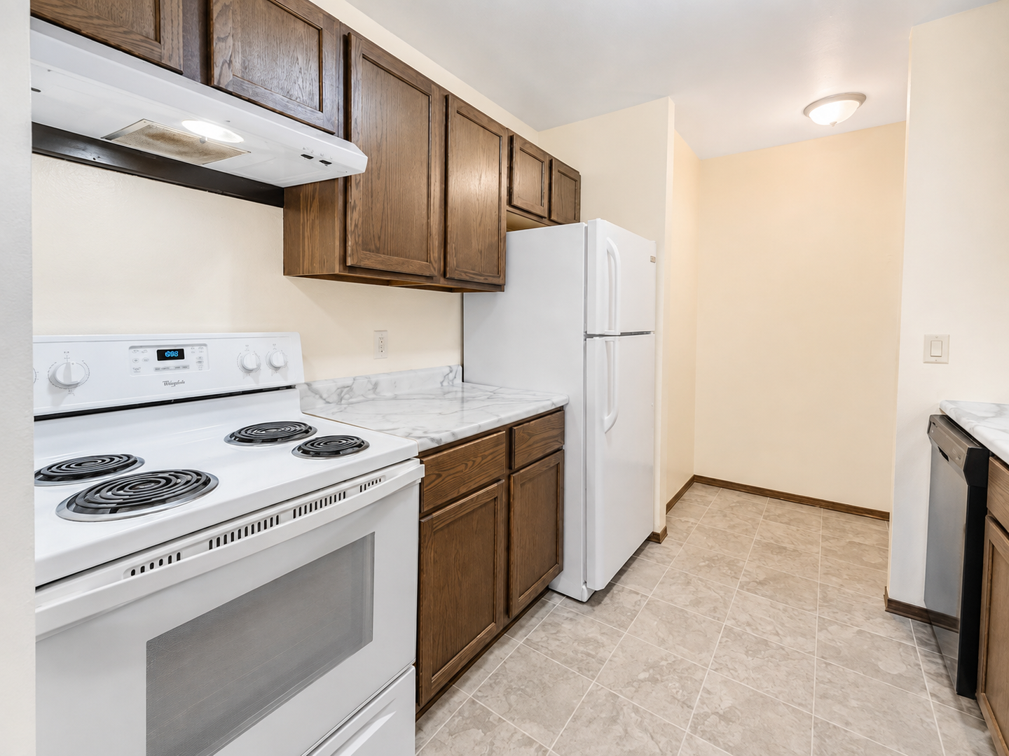 Waunakee Apartment: 206-208 Sunset Lane