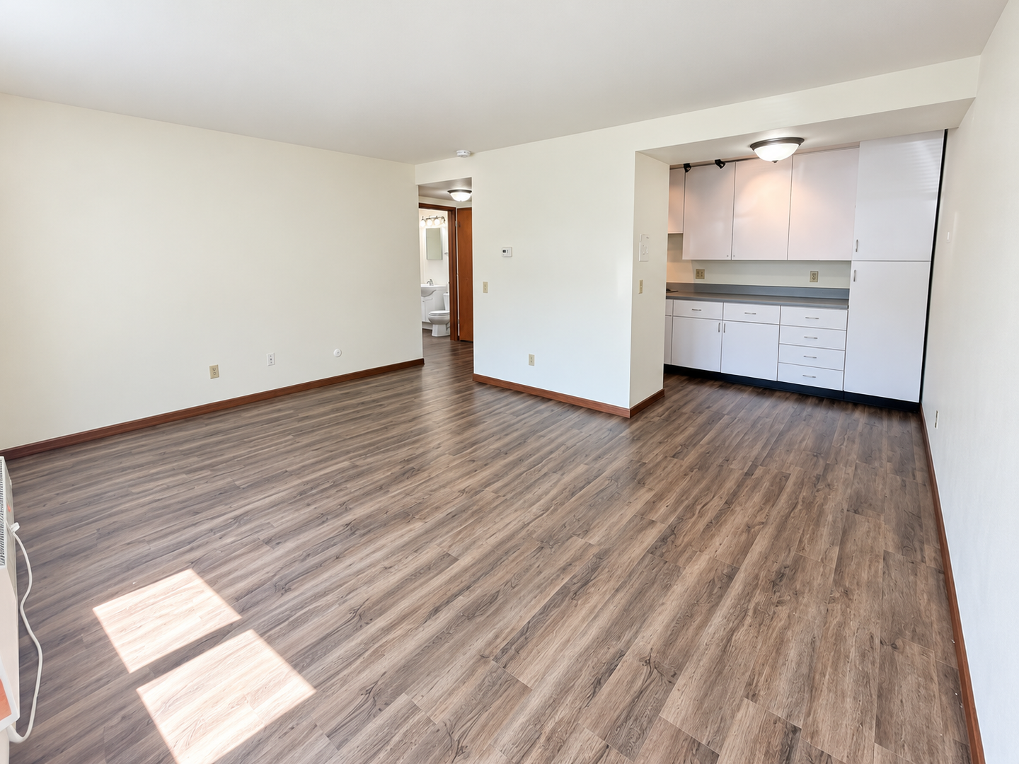 Madison Apartment: 1001-1009 GILBERT ROAD