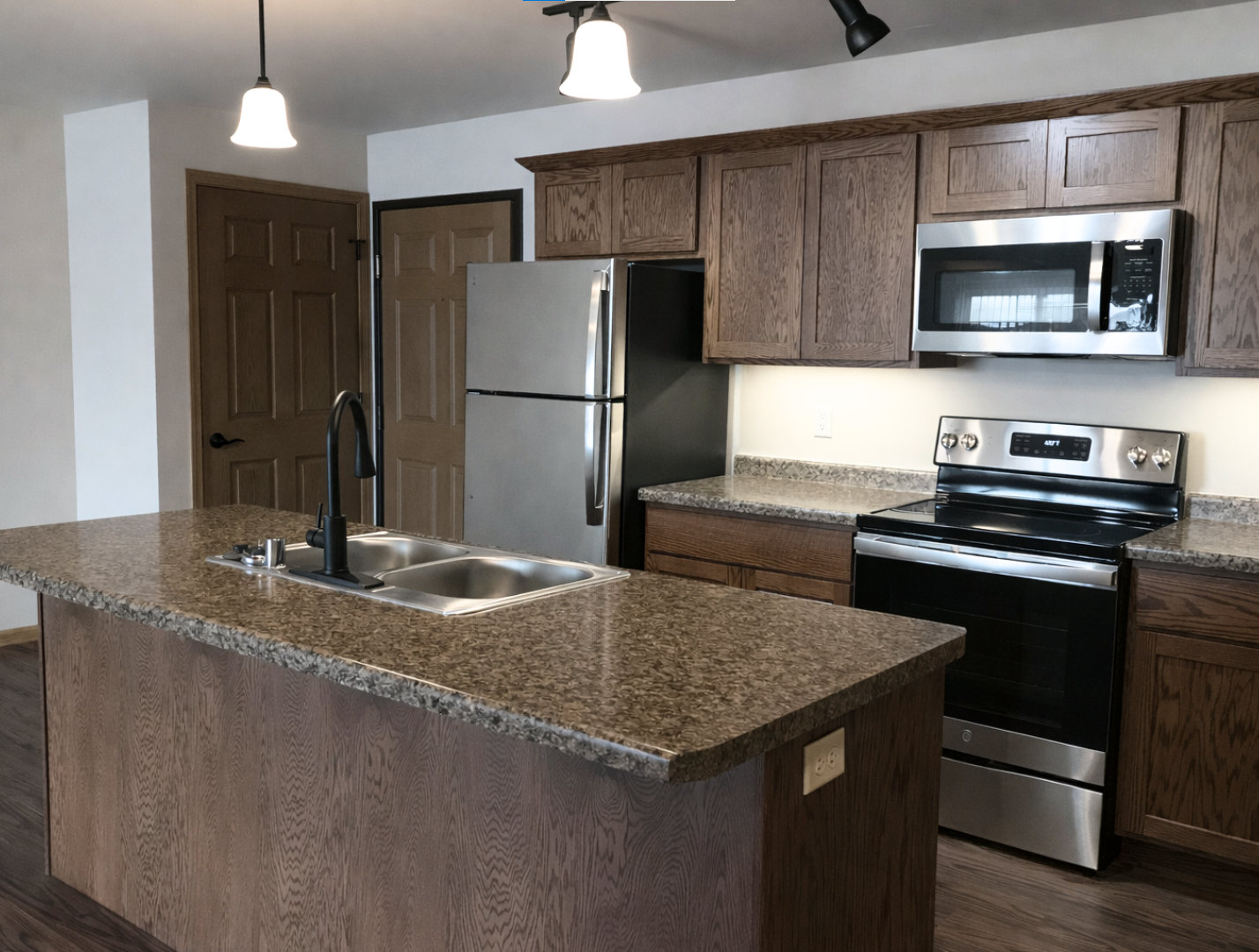 Tomah Apartment: 505 Larkin Street