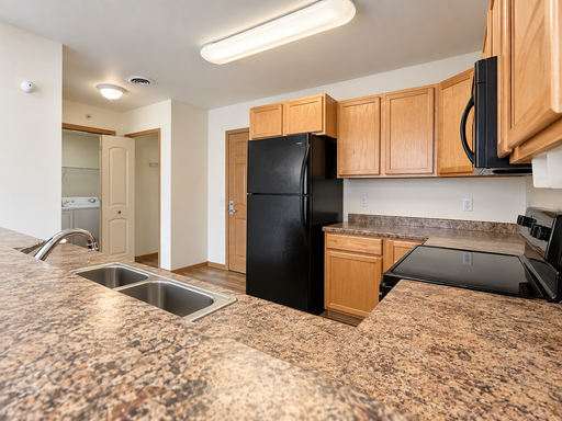 2 bedroom/ 2 bath apartment in Stoughton, WI – photo 1