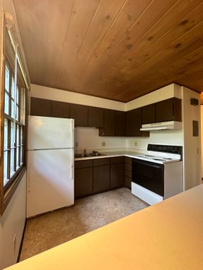 1 Bedroom / 1 Bath Apartment at Freedom Park Apartments – photo 1
