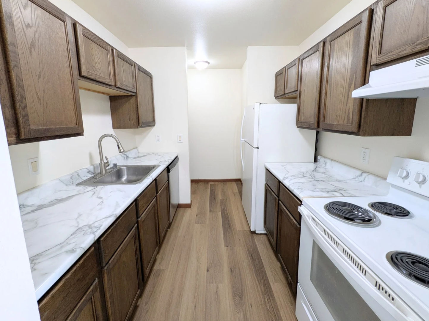 Waunakee Apartment: 206-208 Sunset Lane