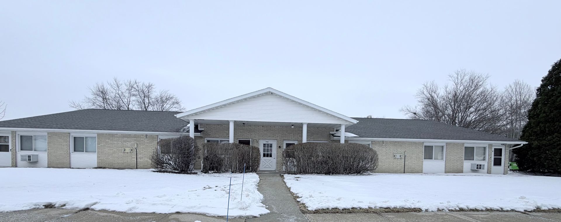 Sun Prairie Apartment: 617-736 Chase Boulevard