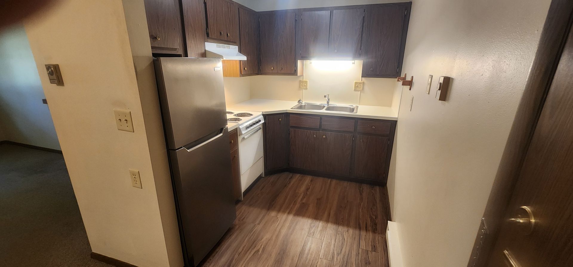 Sun Prairie Apartment: 712 Chase Blvd.