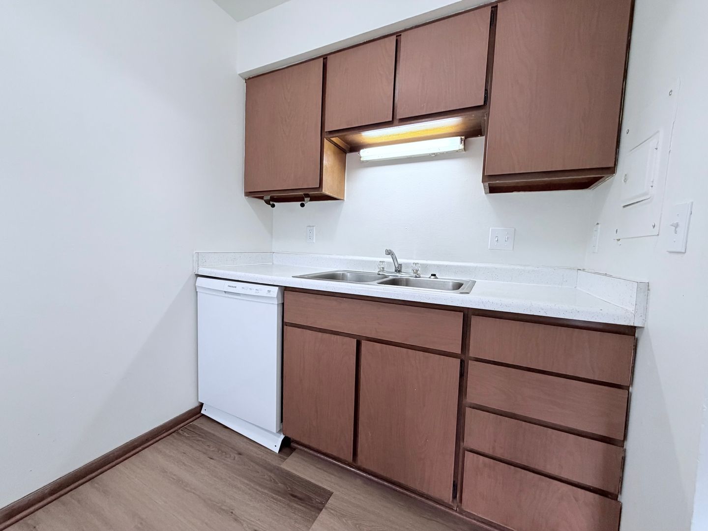 Madison Apartment: 1705 Onsgard - 3832 Orin