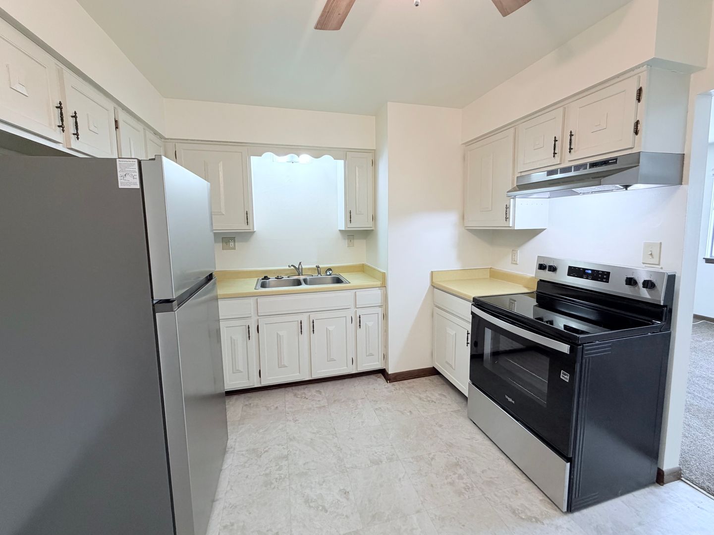 WISCONSIN DELLS Apartment: 623 VINE STREET