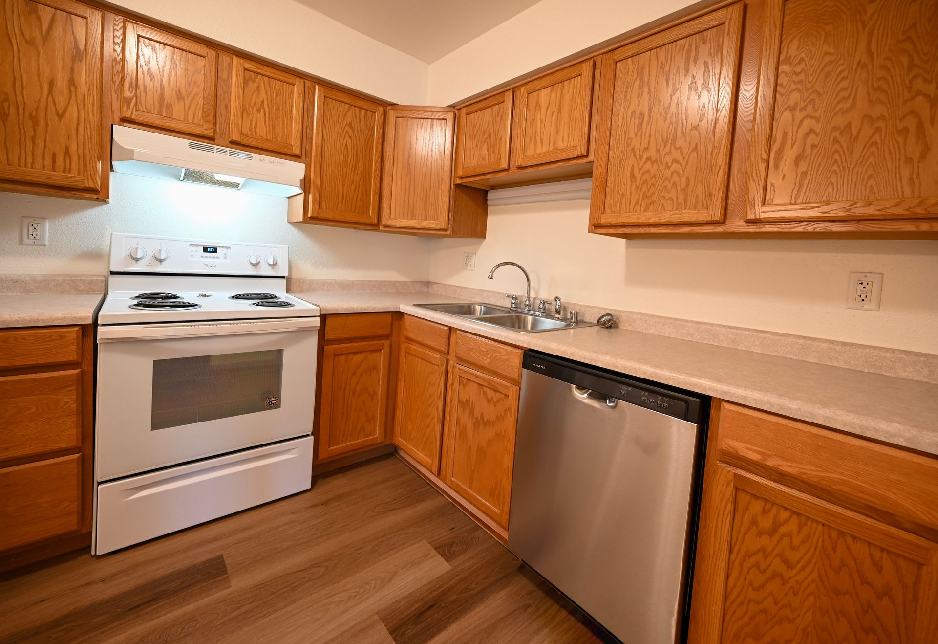 Fitchburg Apartment: 5582 Guilford Road