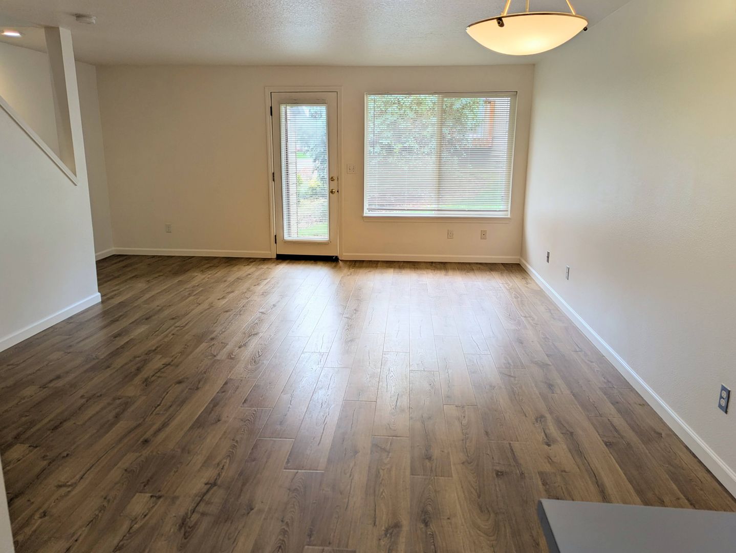 Tualatin Apartment: 17989 SW 115th Ave