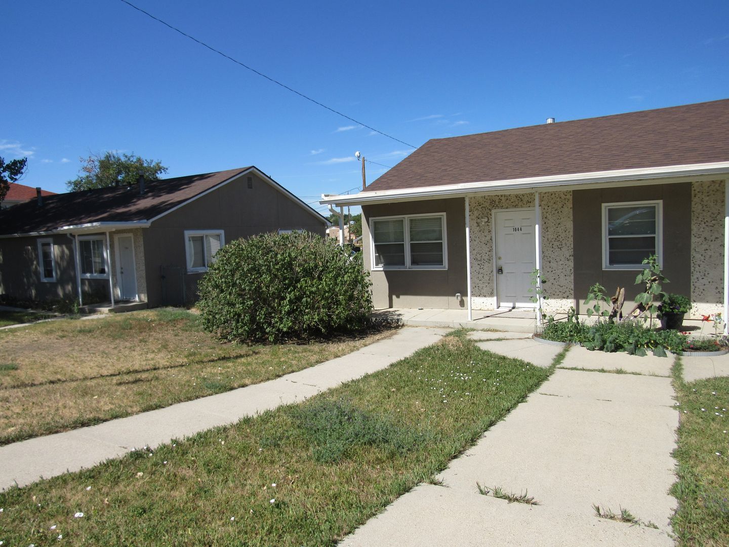 Casper Apartment: 1044 S. Wisconsin Ave.
