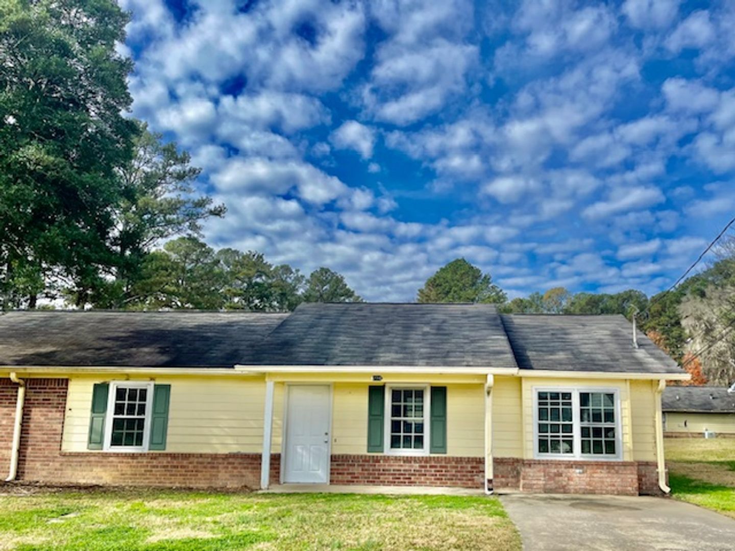 Rome Apartment: 238 Hennon Drive