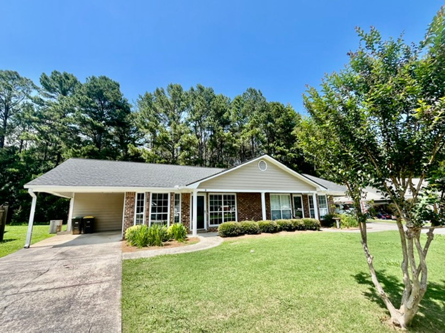 Rome Apartment: 9-11 Cornerstone Dr