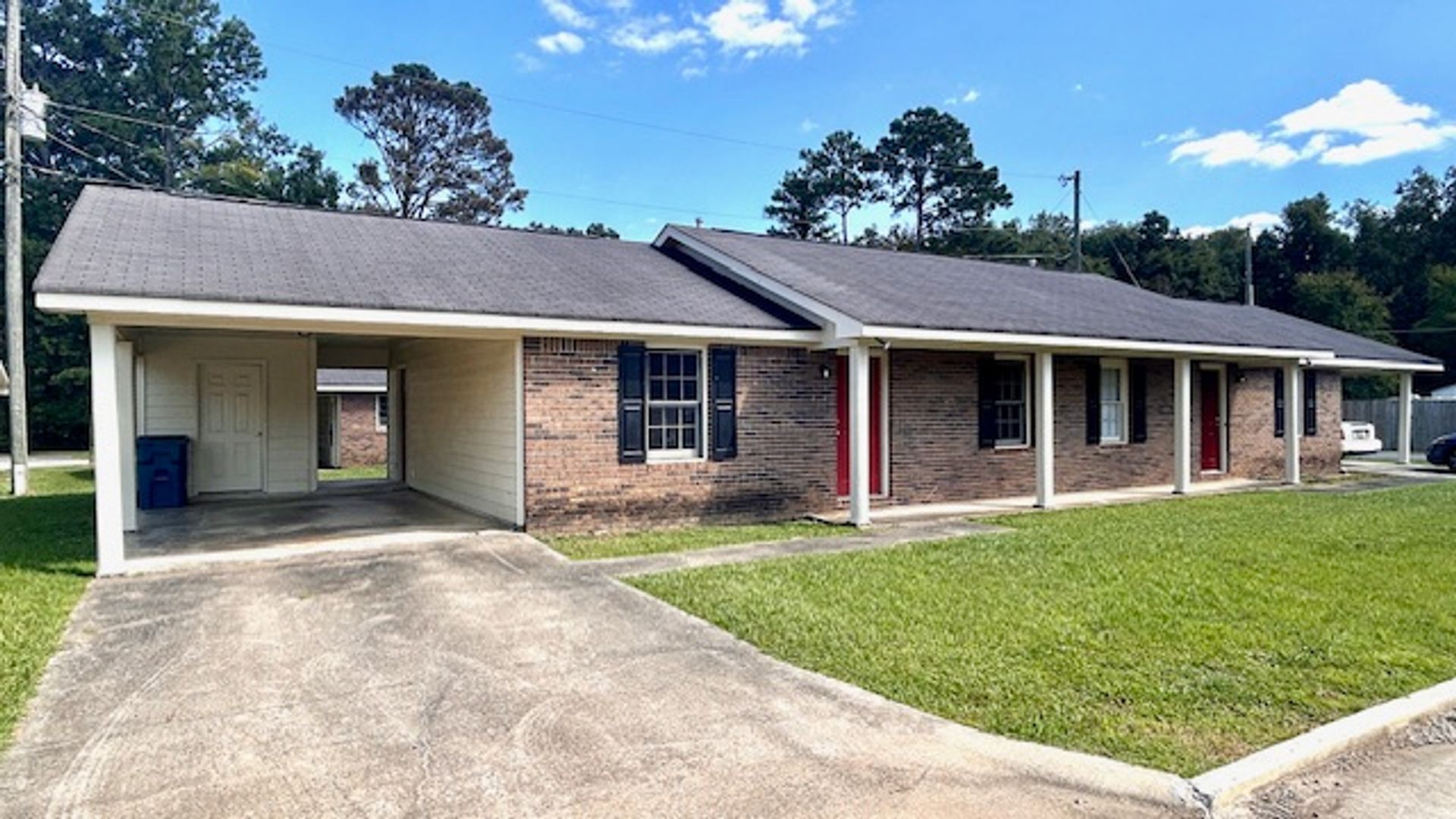 Rome Apartment: 170 Hennon Drive