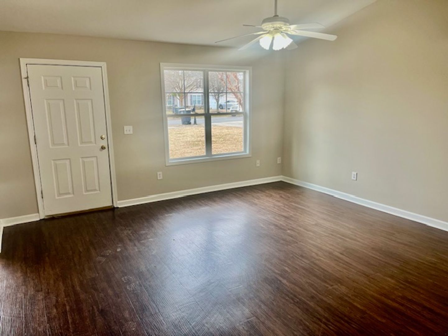 Rome Apartment: 146-148 Melody Lane