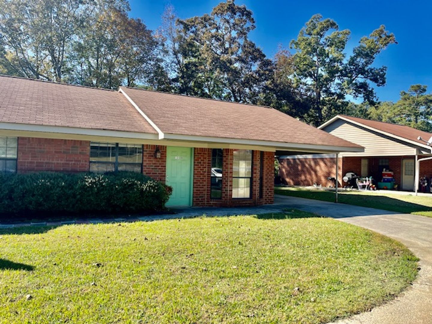 Rome Apartment: 131B Woods Rd