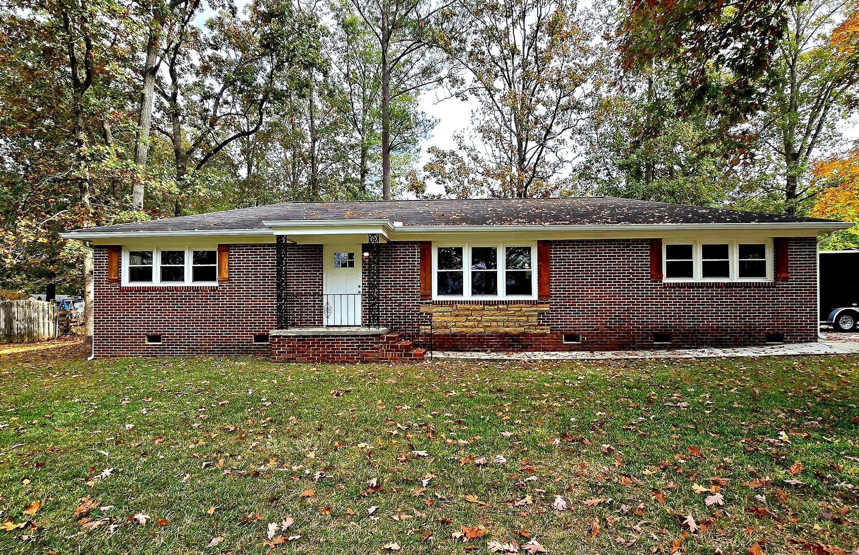 Rome House: 102 Harrison Rd