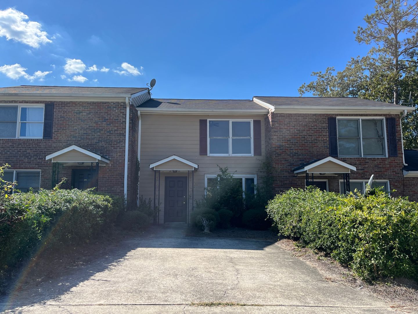 Rome Apartment: 312 Leafmore Rd