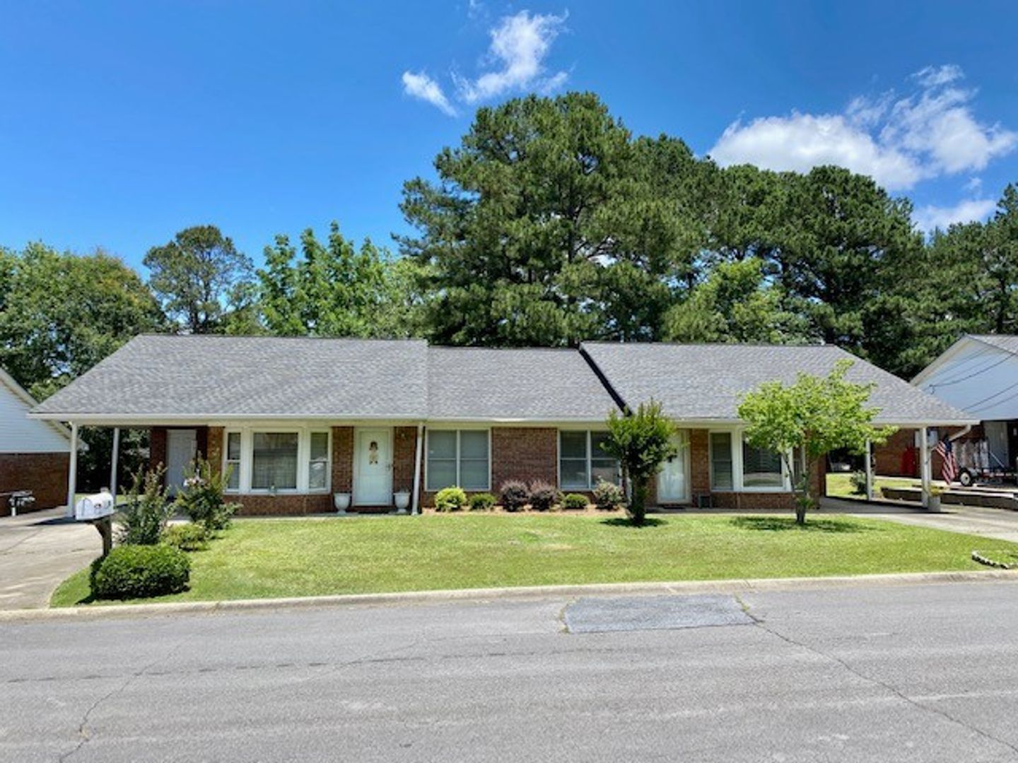 Rome Apartment: Nan Lee Drive