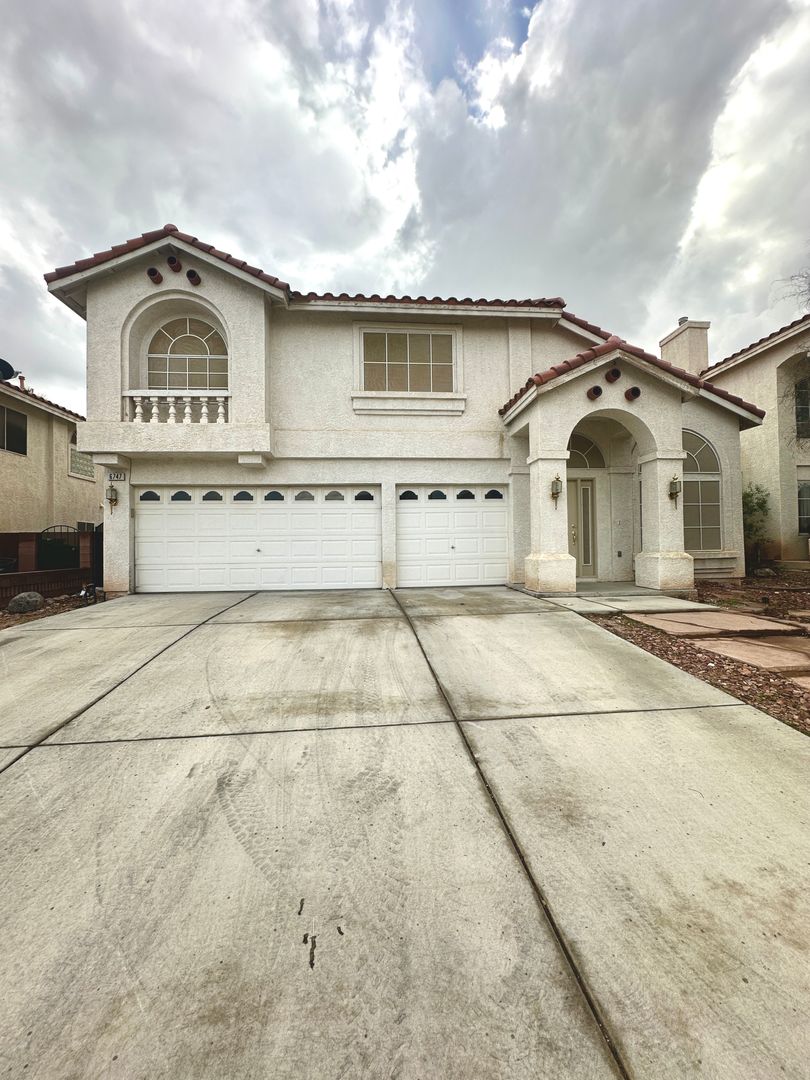 Las Vegas House: 6747 Enchanted Cove Ct