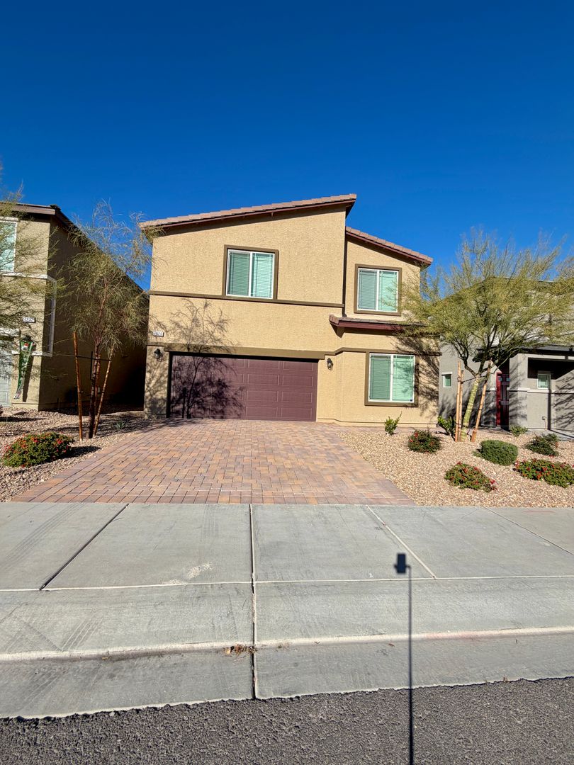 Las Vegas House: 7926 W Agate Ave