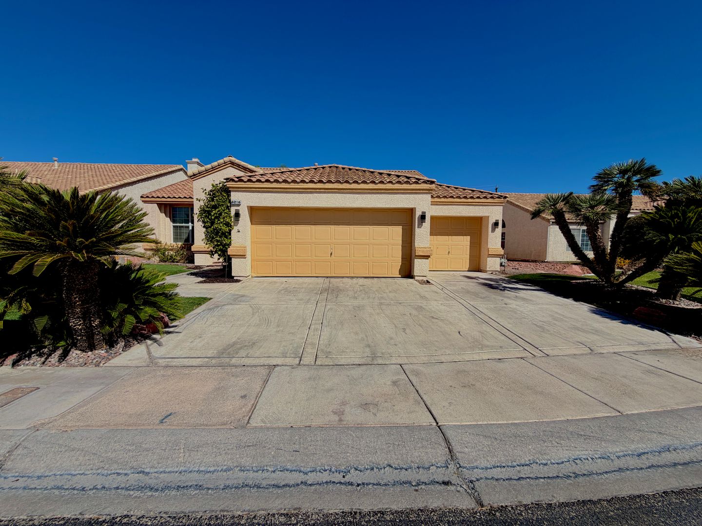 Las Vegas House: 6216 Pride Ln