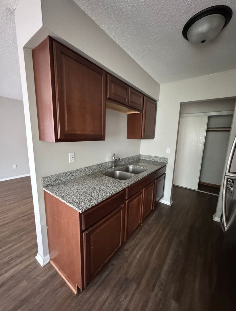 Crystal Apartment: 3300/10/20/30  Douglas Dr. N.
