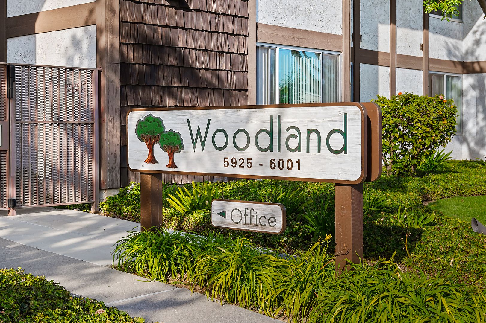 Ventura Apartment: 6001 Woodland Street