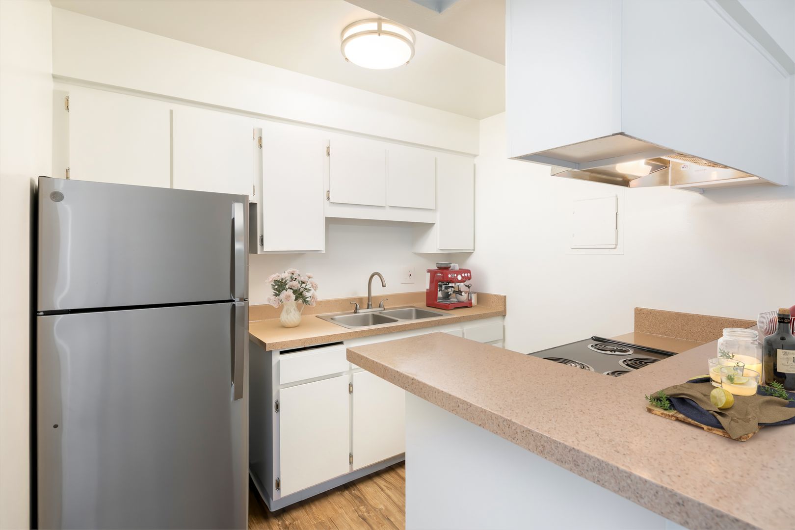 Port Hueneme Apartment: Park Madera