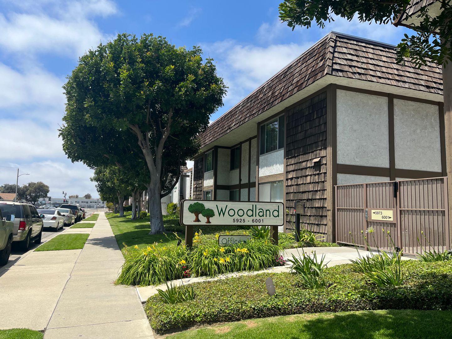 Ventura Apartment: 6001 Woodland Street