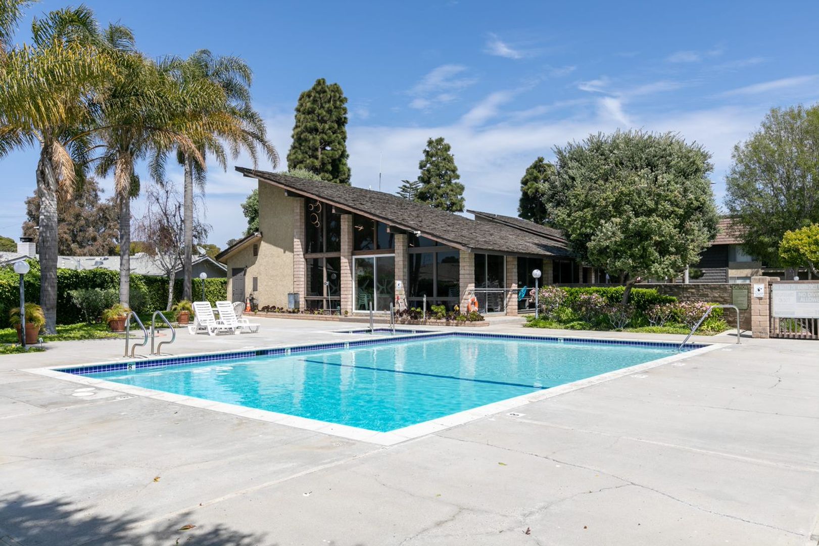 Port Hueneme Apartment: Park Madera