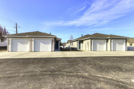 2bed, 1bath 1039 sq.ft. Single Level Duplex - Nampa – photo 1
