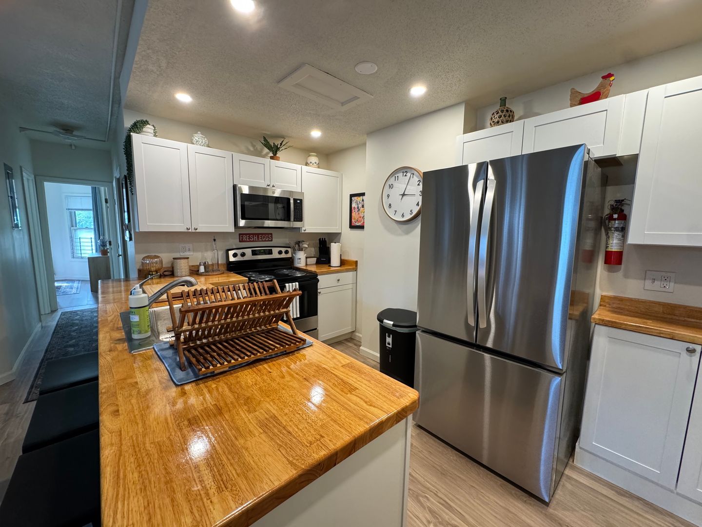 Burlington Apartment: 66 Hungerford Terrace