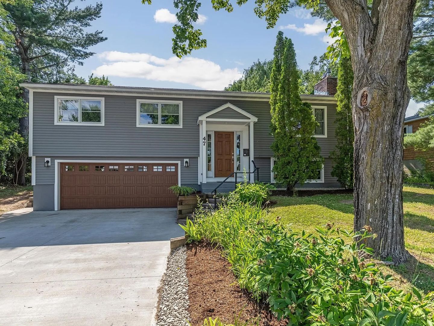 South Burlington House: 47 East Terrace