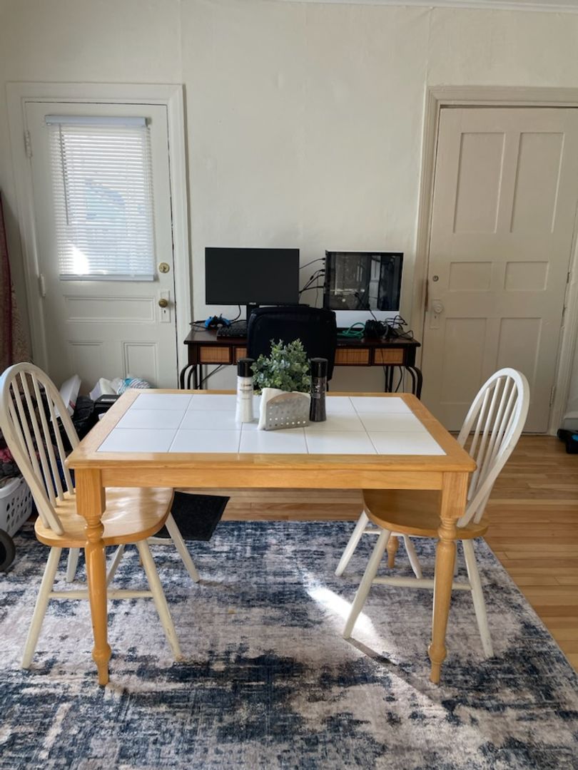 Burlington Apartment: 71 N Winooski Ave