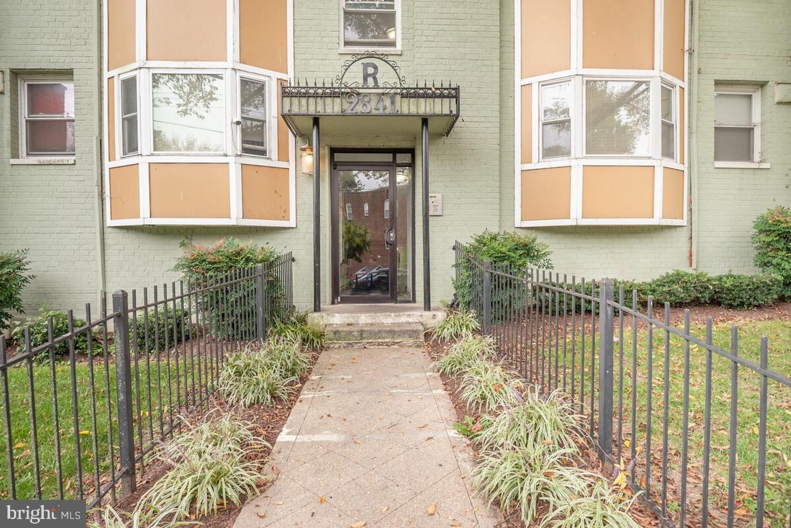Washington Condo: 2841 Gainesville St. SE