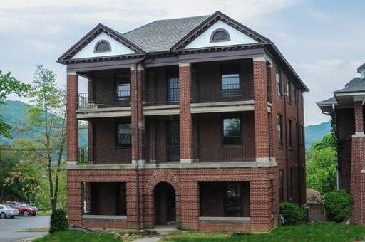 1BR - 850ft2 - Old Southwest – photo 1