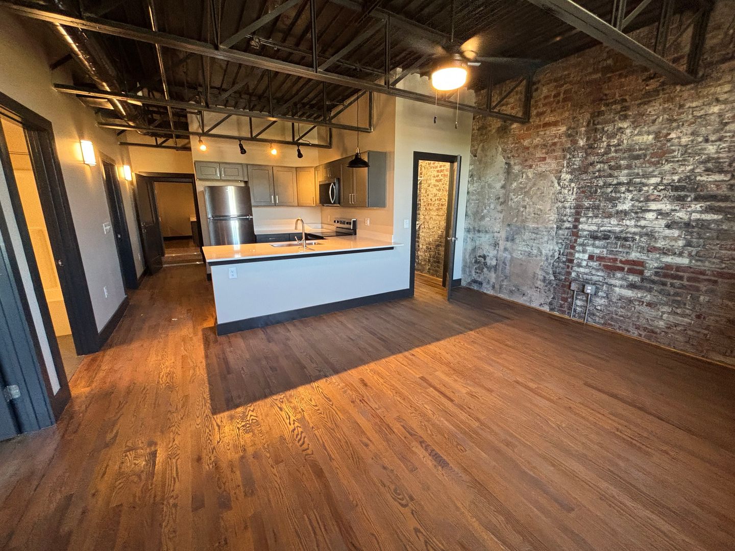 Pulaski Apartment: 34 1st St NE