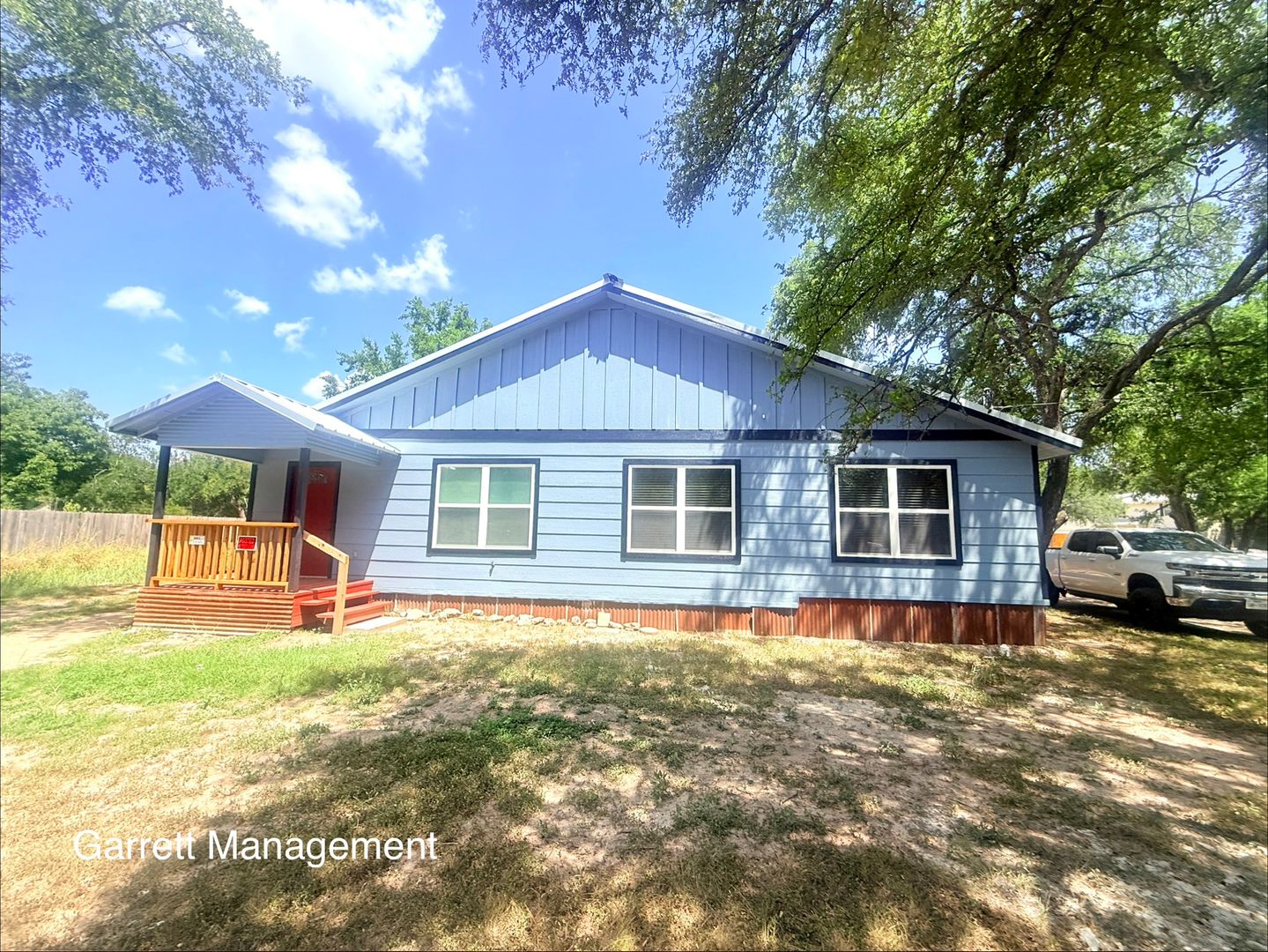 Lampasas House: 505 W Ave C