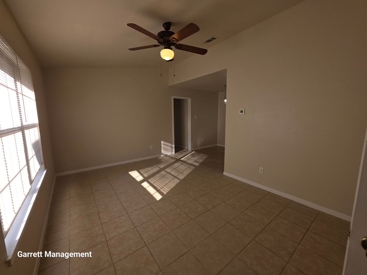 Lampasas Multiplex: 1707 Taylor St